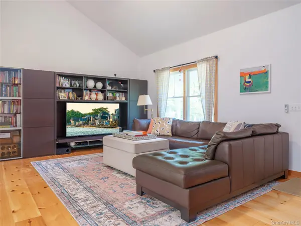 435 Sound RD, Greenport, NY 11944