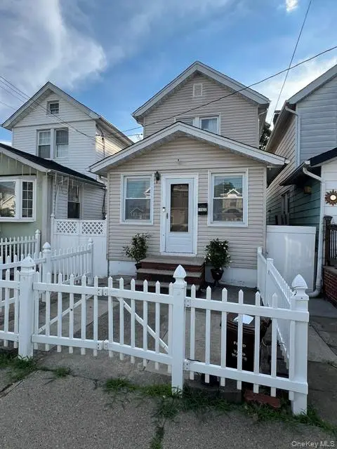 11522 124th ST, South Ozone Park, NY 11420