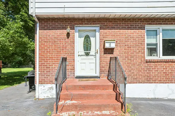 12 Bryn Mawr Pkwy, Bronxville, NY 10708
