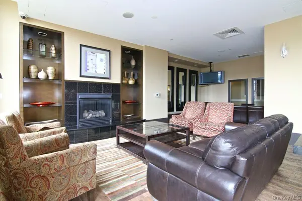 300 Mamaroneck AVE #201, White Plains, NY 10605