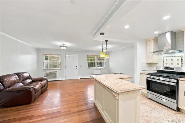 5 Stanton CT, Bronx, NY 10473
