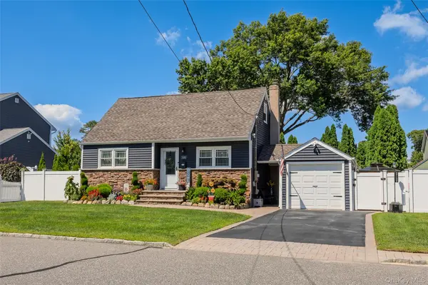 1430 12th ST, West Babylon, NY 11704