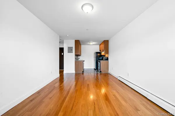 13909 34th AVE, Flushing, NY 11354