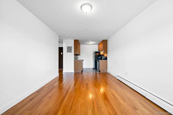 13909 34th AVE, Flushing, NY 11354