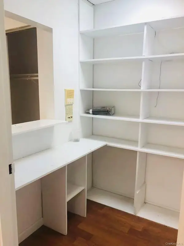 13336 41st RD #2G, Flushing, NY 11355