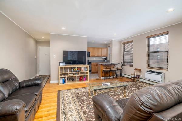 1 Jefferson AVE #H8, Rockville Centre, NY 11570