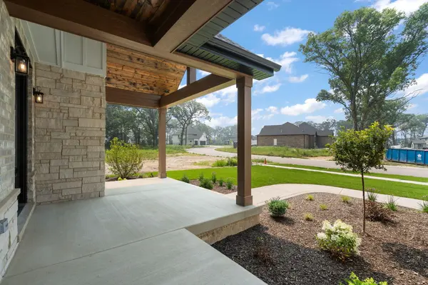 9541 Dunegrass Way, St. John, IN 46373