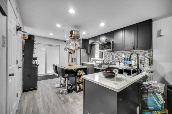 2817 Beverly DR, Gary, IN 46408