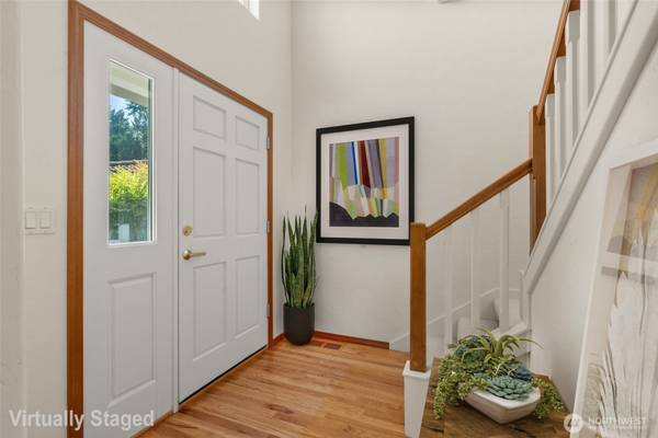 6608 Riviera CT SE, Olympia, WA 98513