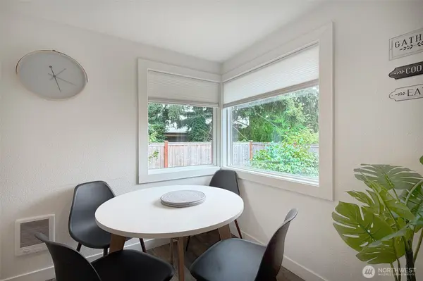 11310 5th AVE NE, Seattle, WA 98125