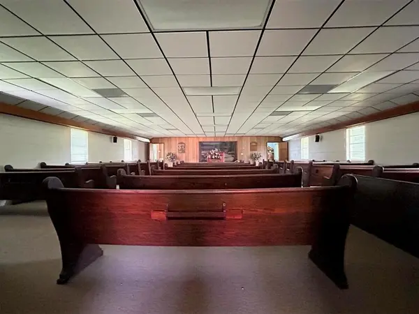 5565 Slim RD, Valliant, OK 74764