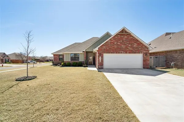 2518 Birmingham DR, Norman, OK 73071