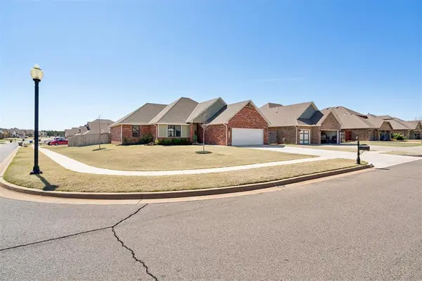 2518 Birmingham DR, Norman, OK 73071