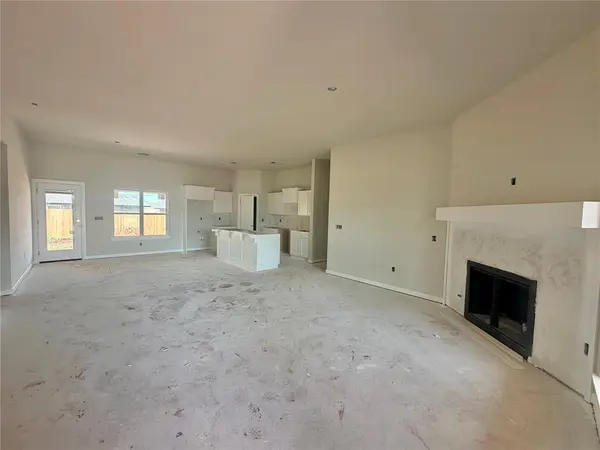 3927 Abingdon DR, Norman, OK 73026