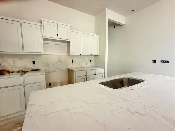4019 Abingdon DR, Norman, OK 73026