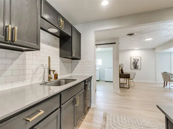 1412 Casady LN, Oklahoma City, OK 73120
