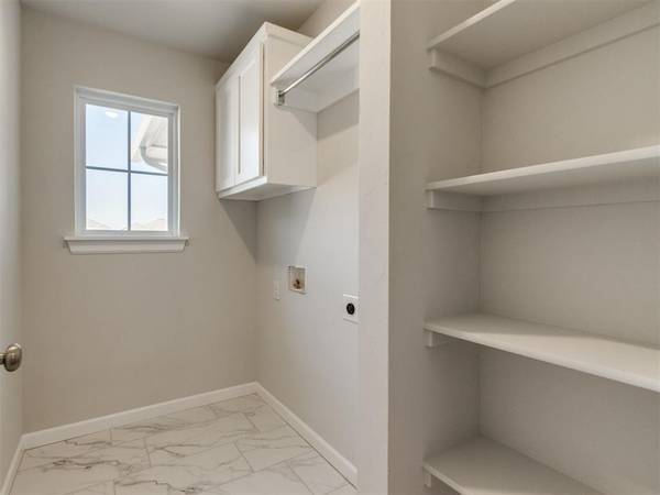 4004 Caraway LN, Norman, OK 73026