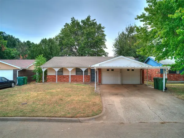 210 E Cherry AVE, Yukon, OK 73099