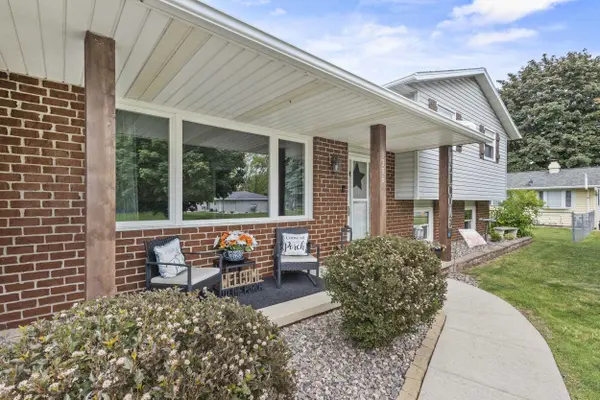 1396 PONDEROSA AVE, Green Bay, WI 54313