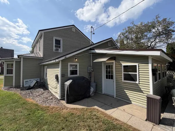 148 N BEAUMONT RD, Prairie Du Chien, WI 53821