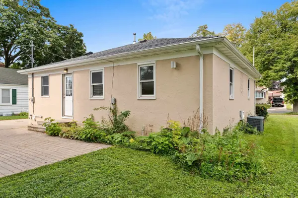 706 ROY AVE, Green Bay, WI 54303-3949