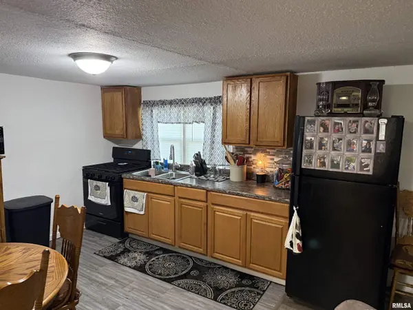 3534 N CHARLES ST, Decatur, IL 62526-2974