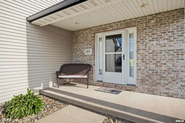 1504 SANTA FE, Washington, IL 61571