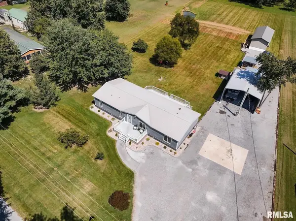 14795 Linck RD, Marion, IL 62959
