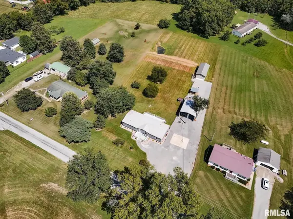 14795 Linck RD, Marion, IL 62959