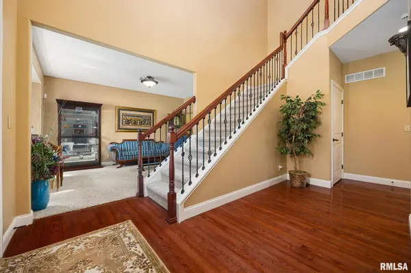 2925 W PLAYDEN DR, Peoria, IL 61615