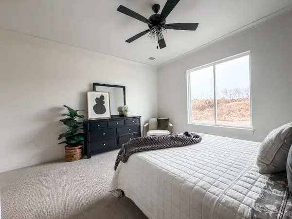 1630 N Forestview St, Wichita, KS 67235