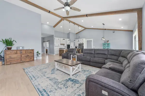 1029 E 120th Ave N, Belle Plaine, KS 67013