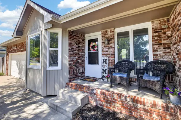 503 N Pine Grove, Wichita, KS 67212