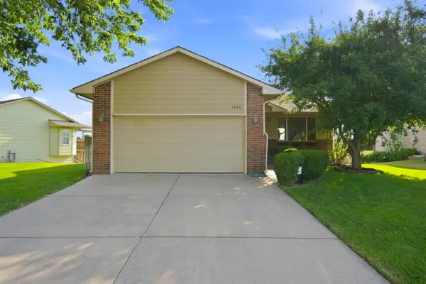 1026 N Aksarben, Wichita, KS 67235