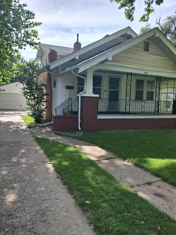 225 N St. Clair Ave., Wichita, KS 67203