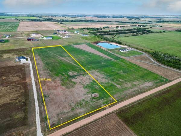 16366 E Bluff St., Cheney, KS 67025
