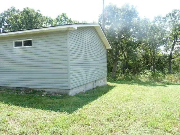 418 County Road 521, Gainesville, MO 65655