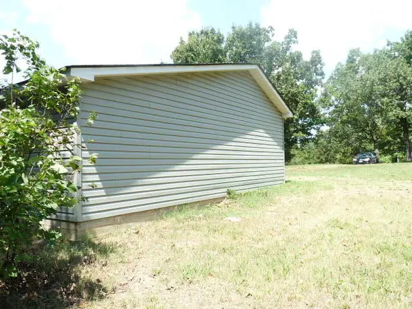 418 County Road 521, Gainesville, MO 65655