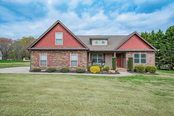 104 Millstone Dr DR, Campobello, SC 29322