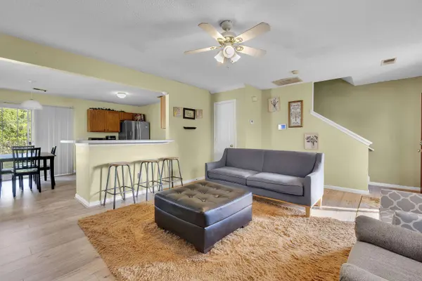 231 E Corley LN, Spartanburg, SC 29303