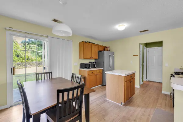 231 E Corley LN, Spartanburg, SC 29303