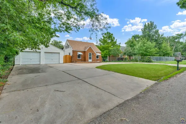 2232 SE Pennsylvania AVE, Topeka, KS 66605