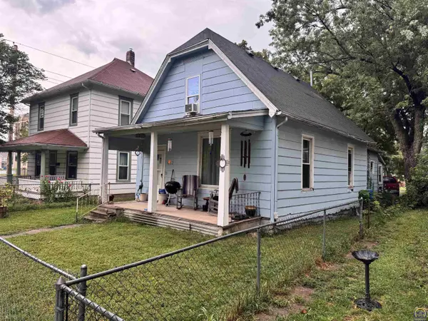 1232 NW Jackson ST, Topeka, KS 66608