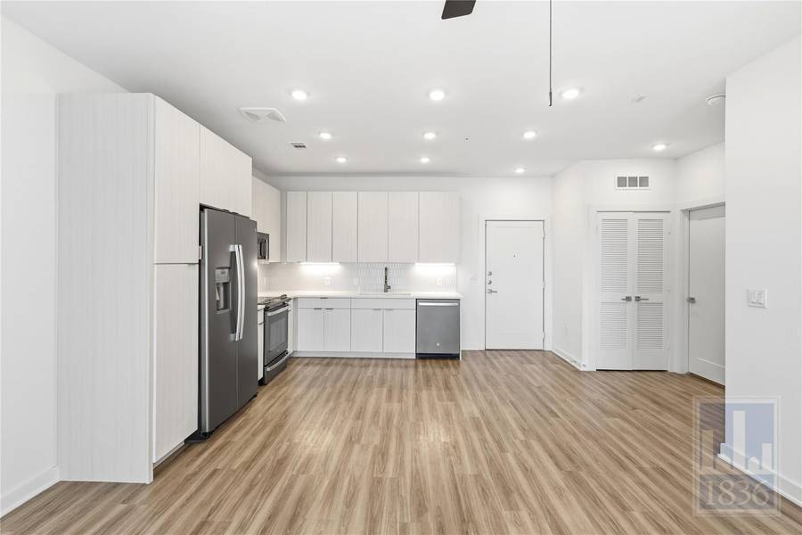 4802 S Congress Ave #514, Austin, TX 78745