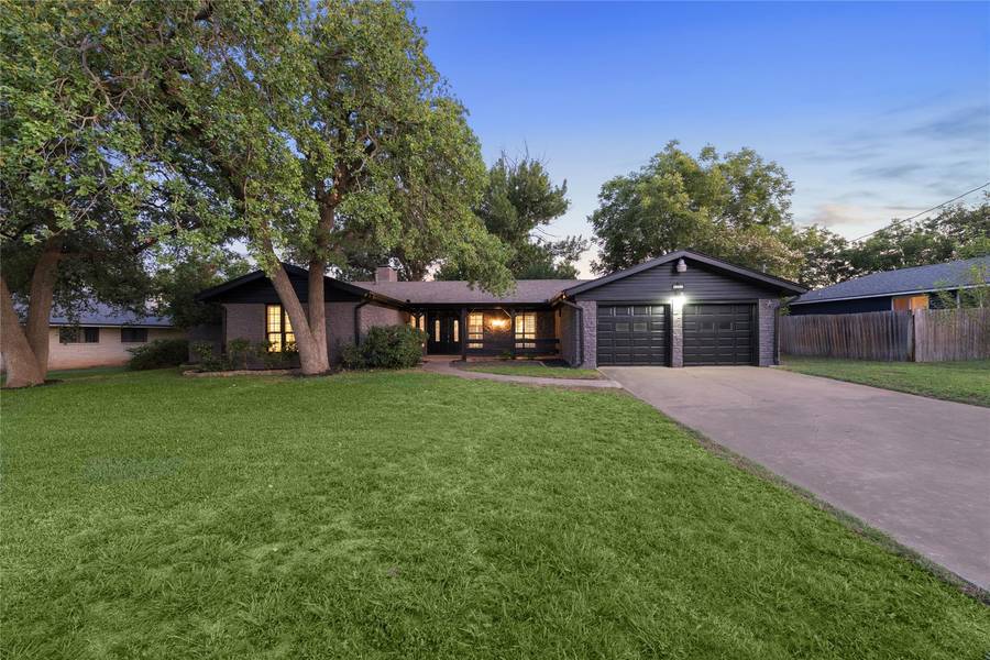 605 Meadowbrook DR, Georgetown, TX 78628