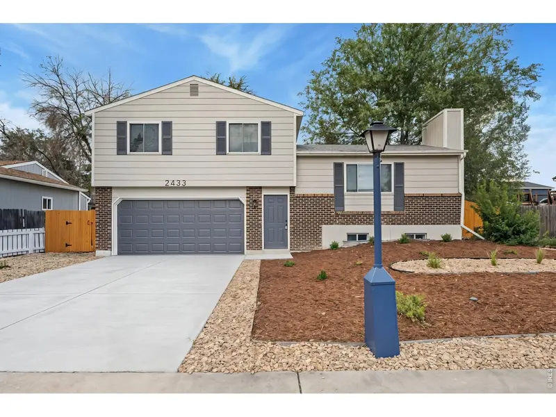 2433 Sunset, Longmont, CO 80501