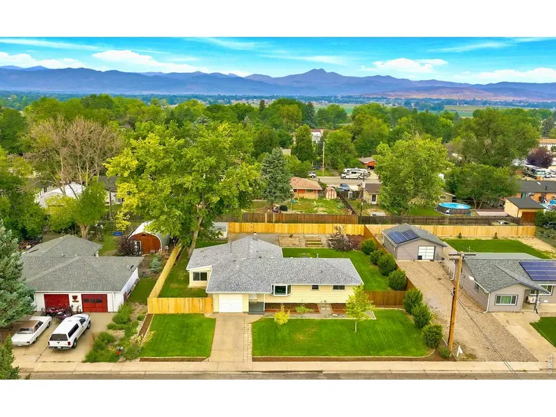12721 Woodland, Longmont, CO 80504