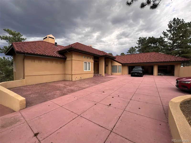 935 Castle Ridge, Golden, CO 80401