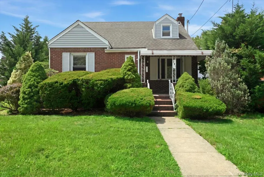 191 Nassau BLVD, New Hyde Park, NY 11040