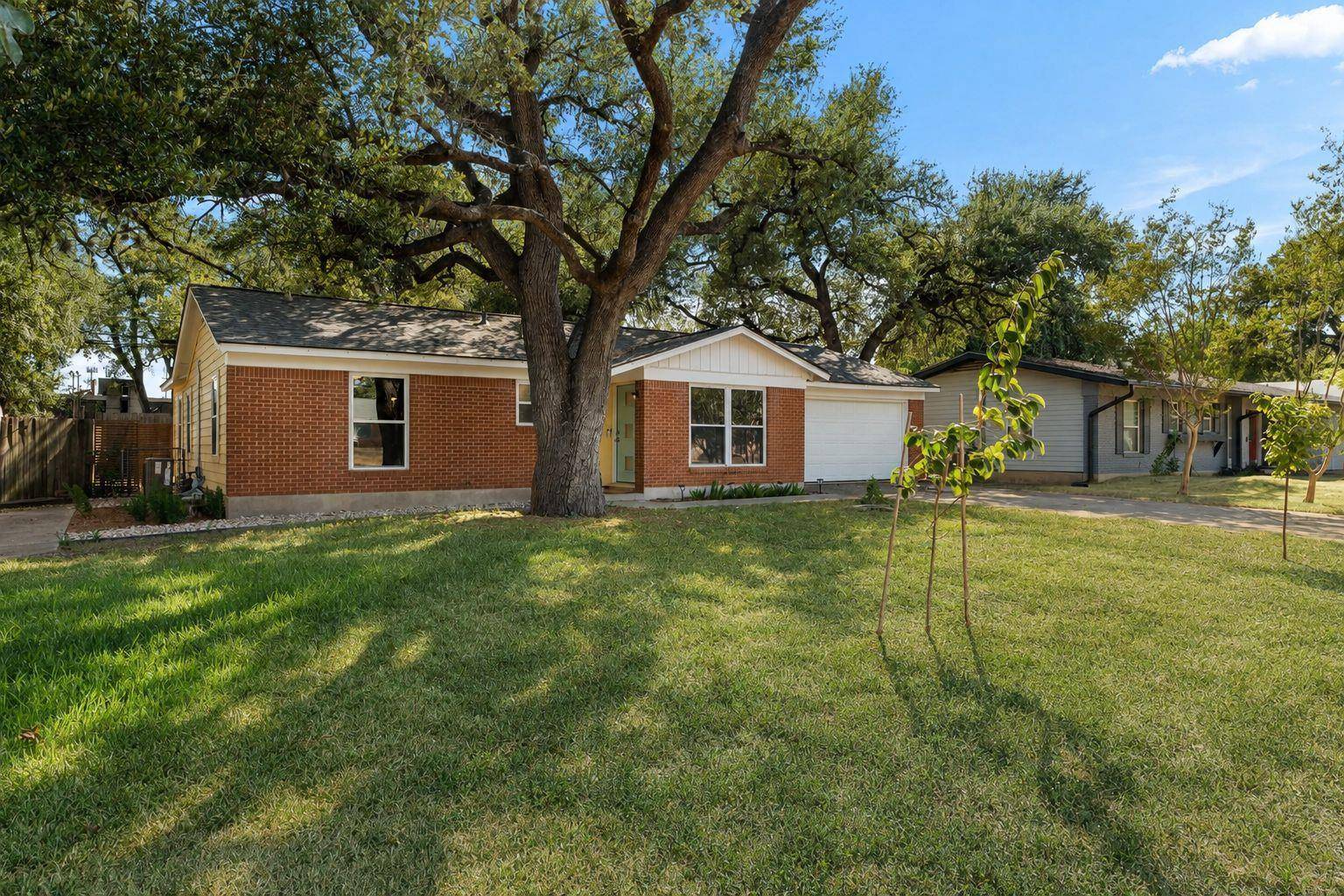 2003 Fair Oaks DR, Austin, TX 78745